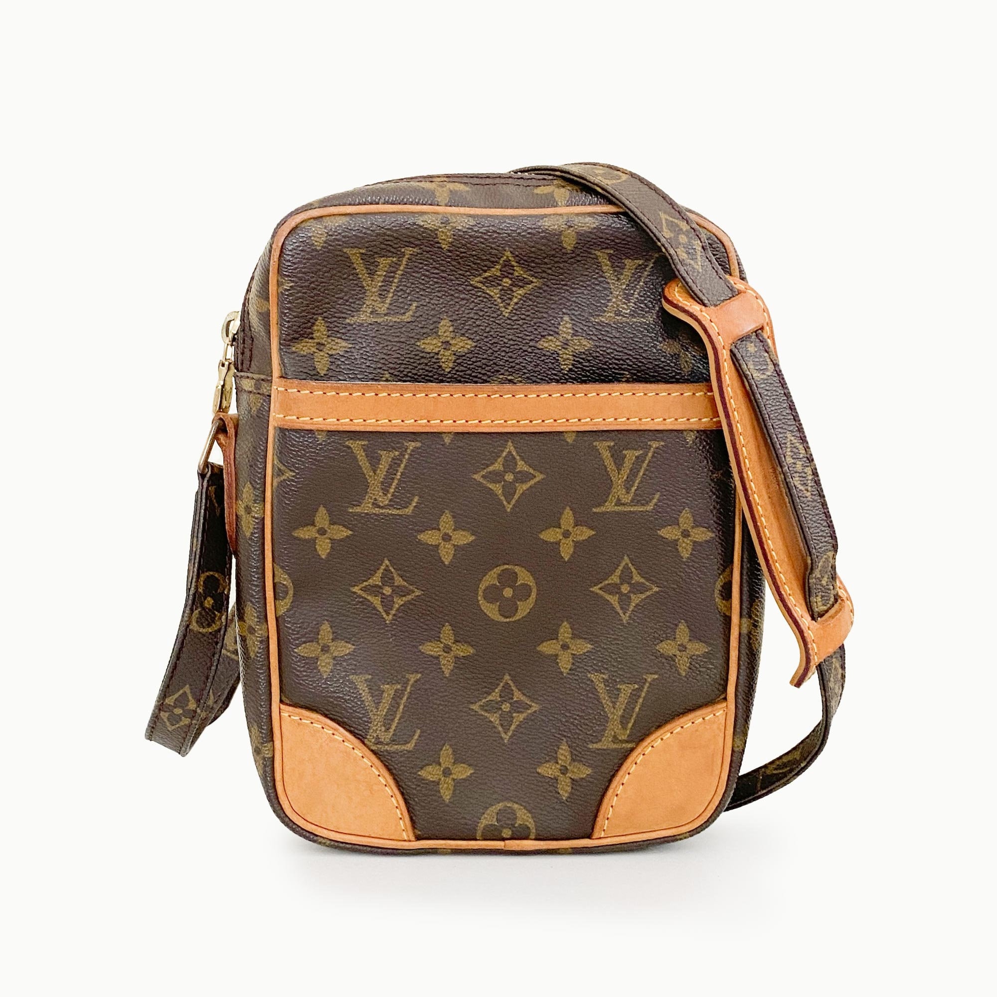 Louis Vuitton Shadow Monogram Danube PM in Black Crossbody Shoulder Ha –  Chicago Consignment