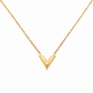 Shop Louis Vuitton Street Style Chain Plain Silver Logo Necklaces