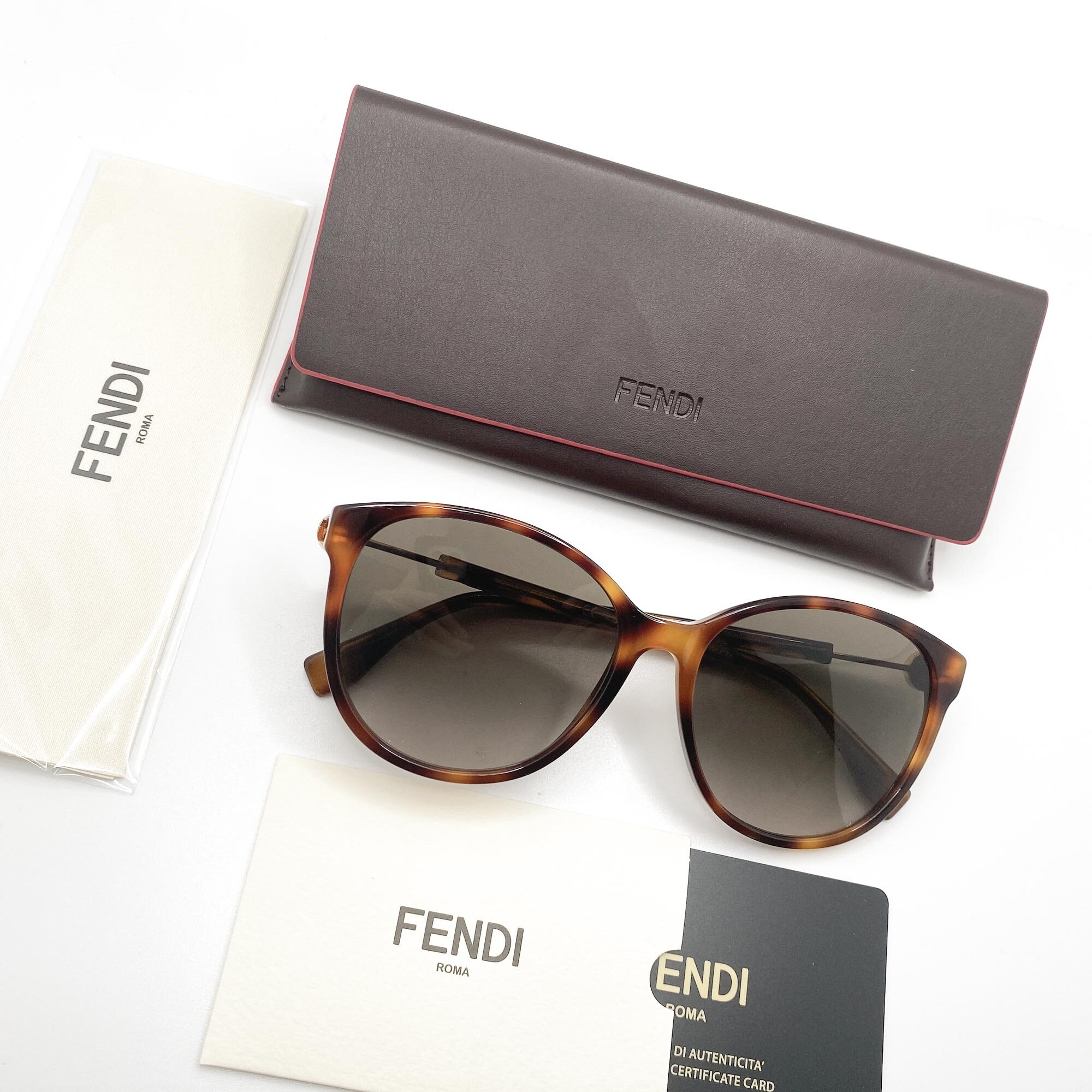 Authentic FENDI F is Fendi Gradient Cat Eye Brown Sunglasses  display picture 2