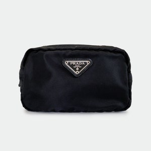 Prada triangle-logo Makeup Bag - Black