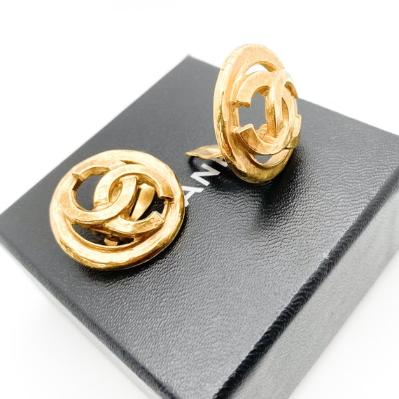 Authentic CHANEL Gold Tone Metal CC Clip On Earri… - image 7