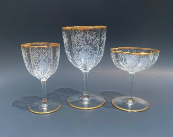 Quatrefoil Myer's Neff/Moser Glassware, Stunning 19th Century 12-Piece Set with 4 Water, 4 Wine, 4 Coupes