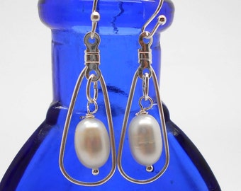 Silver Tear Drop Dangle Earrings with Fresh Water Pearls - Hawaii, Tropical Jewelry, Beach Wedding, Pearl Earrings