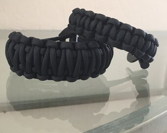 Paracord Bracelet with Striker from Saint Survival