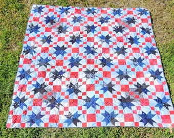 Patrón de edredón de regazo con estrellas mágicas en rojo, blanco y azul, archivo PDF para descarga inmediata