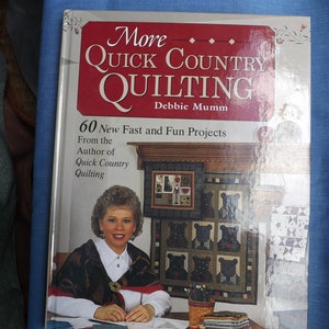 Classic Country Quilts by Rodale Quilt Books includes 25 all-time favorite  quilt patterns. Printed in 1993.