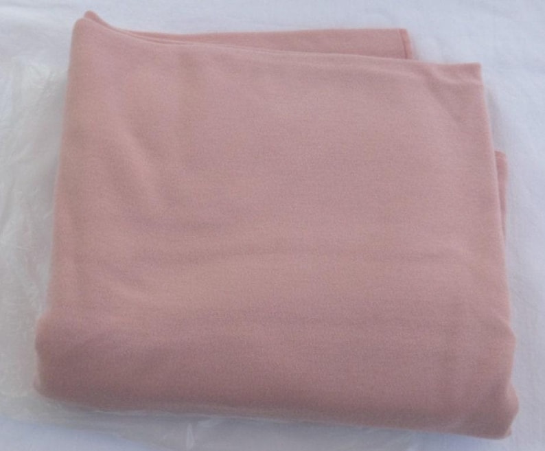 Tela interlock, 3/4 yarda, mezcla de algodón rosa claro, 3/4 yarda x 62", tela Nancy's Notions, tela para camisetas, tela de punto Nancy Zieman imagen 1