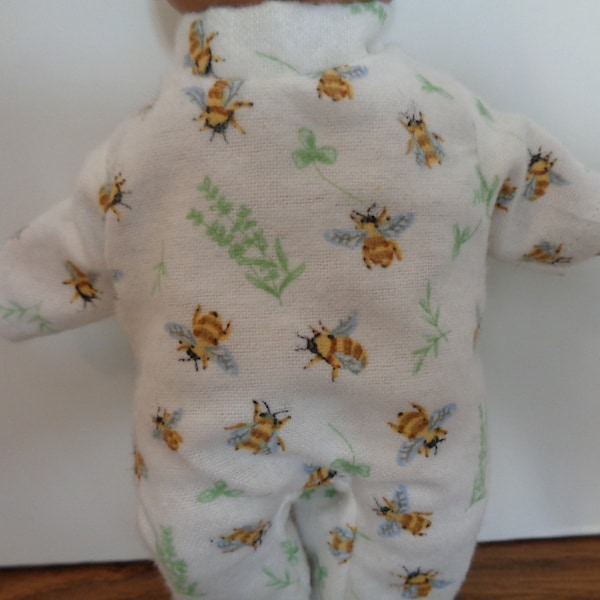 Little Bumble Bee Sleeper for Tiny 7 to 8 Inch Dolls, Teddy Bears, Tiny Newborns and Stuffed Animals