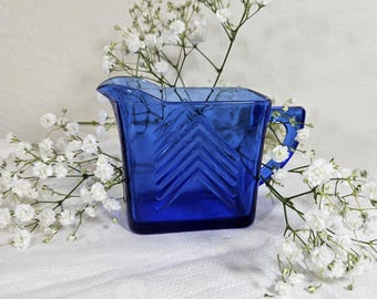 cobalt blue vintage Hazel Atlas pitcher chevron pattern 8oz