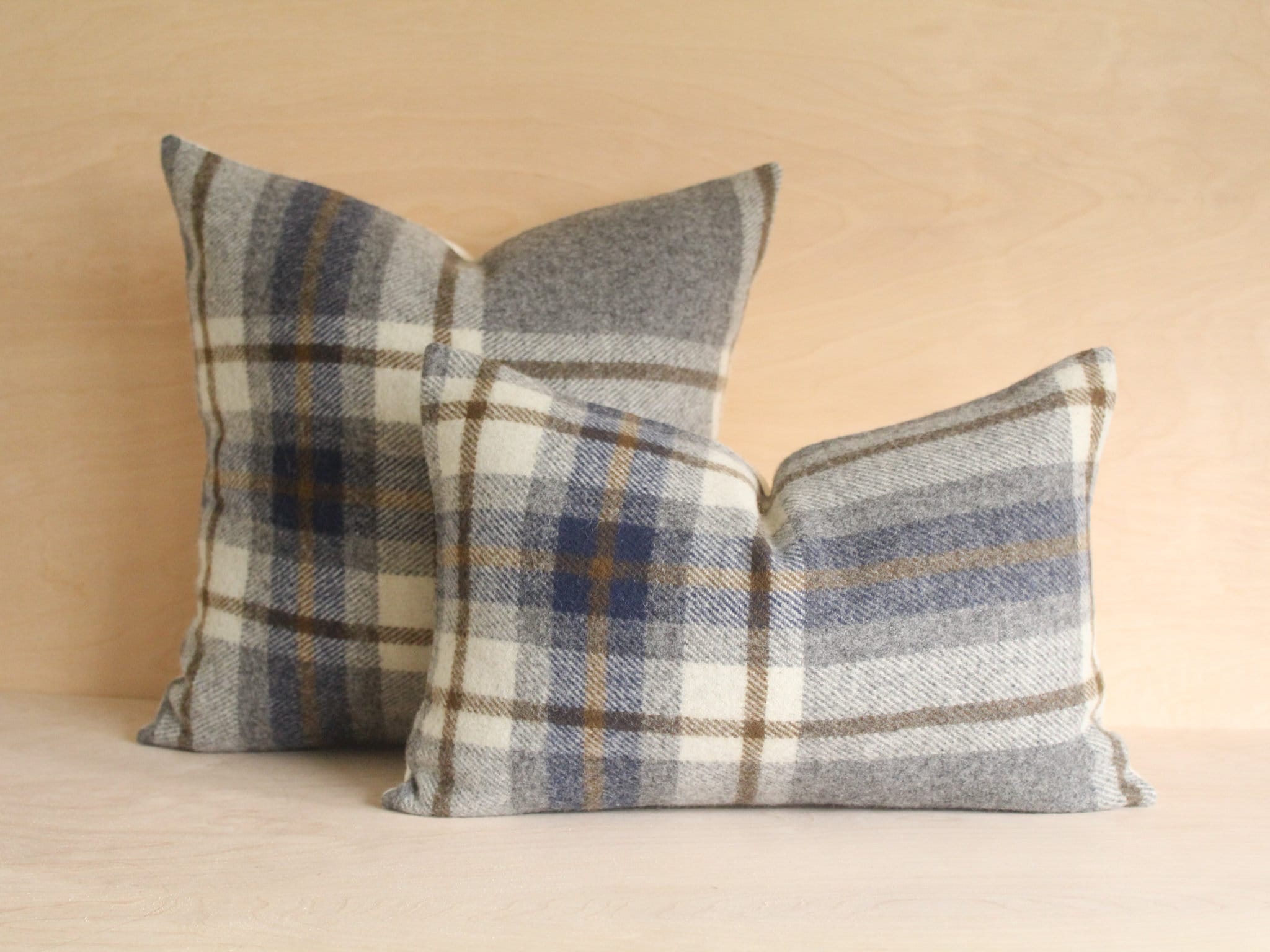 Tartan Pillow Cover With Furs, Winter Fall Throw Pillow Cover for  Couch,yarn-dyed Plaid Cushion Cover, Christmas Pillow Cover 18 X 18 Inches  