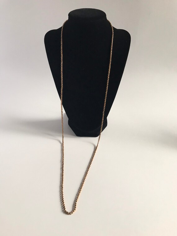 Lei has a sale necklace 8.3 grams