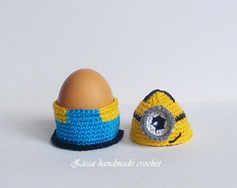 Crochet minion egg cozy, egg holder pattern