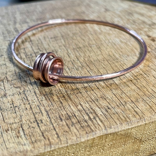 copper spinner bangle. Double bangle large pipe spinner. Recycled copper. Copper pipe spin bangle. Anxiety aid. 7.5cm diameter