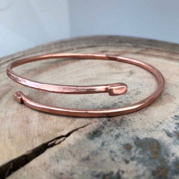 Copper bangle adjustable hammered natural. oval shaped pure bare copper. Unisex, 3mm & 2mm