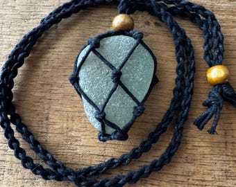 Macramé zeeglasketting: piratenglas, vitroliet, kwarts, stop