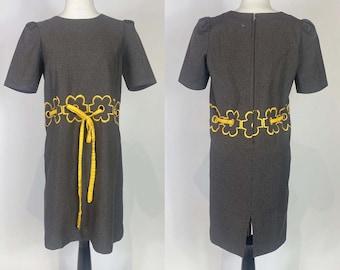 1960s Daisy Waist Tie Waist Dress
