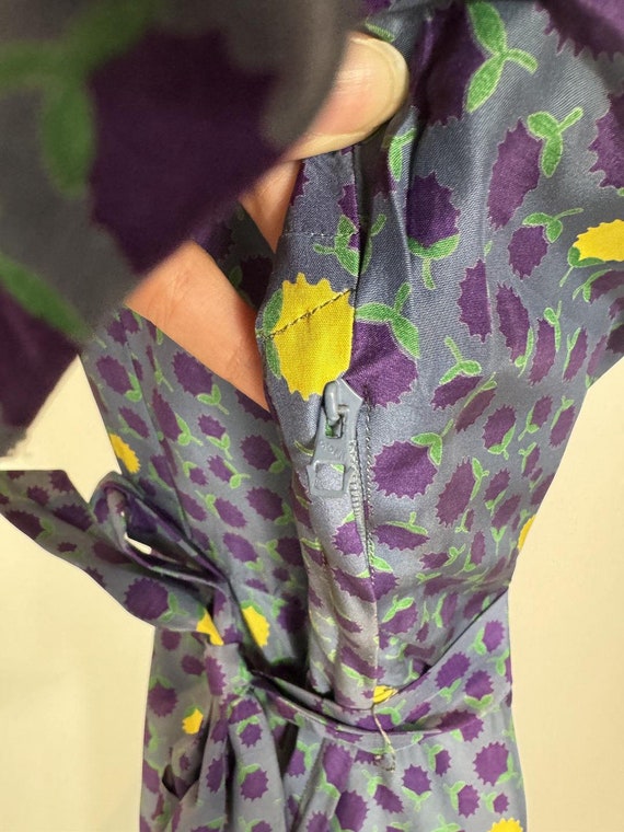 1940s Purple Floral Print Tie Neck Midi Dress - image 6