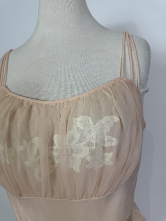 1950s Vanity Fair Peach Pink Chiffon and Lace Sli… - image 3