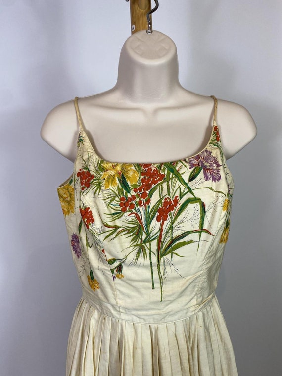 1950s Cover Girl Cream with Multicolor Floral Pri… - image 5