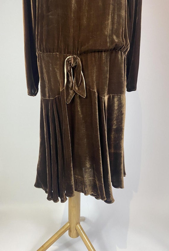 1920s Brown Silk Velvet Drop Waist Dress - image 8