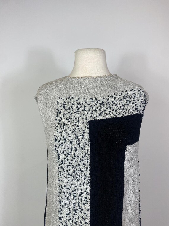 1960s Grey Black Geometric Print Knit Shift Dress - image 3