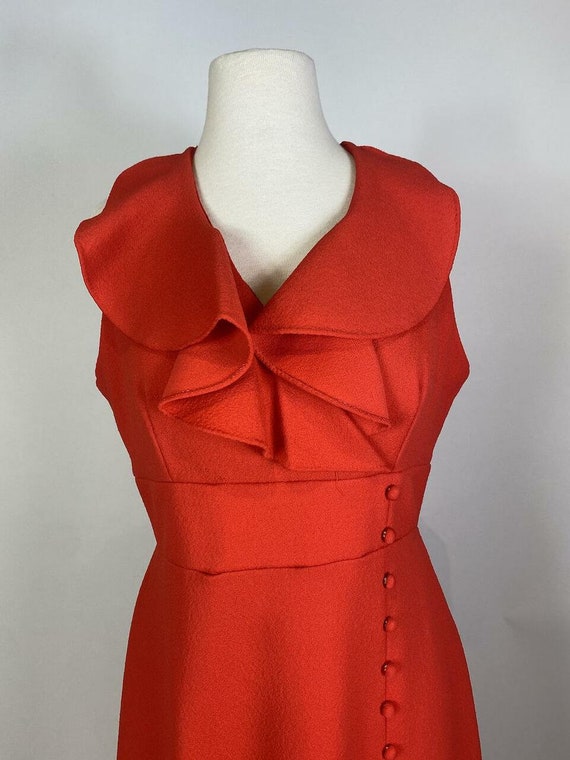 1970s Ruffle Collar Button Detail Maxi Dress - image 5