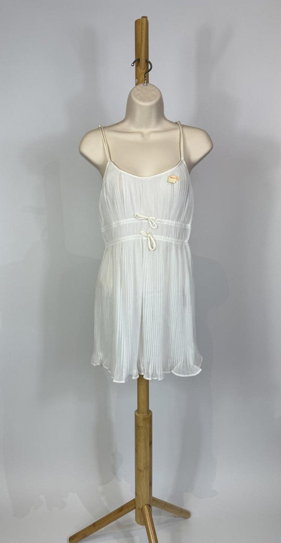 1960s White Pleated Babydoll Slip and Panty Set D… - image 2