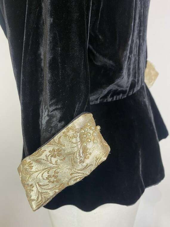 1940s Velvet with Gold Brocade Pearl Embellished … - image 5