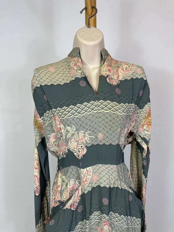 1940s Blue Striped and Feather Printed Rayon Dress - image 3