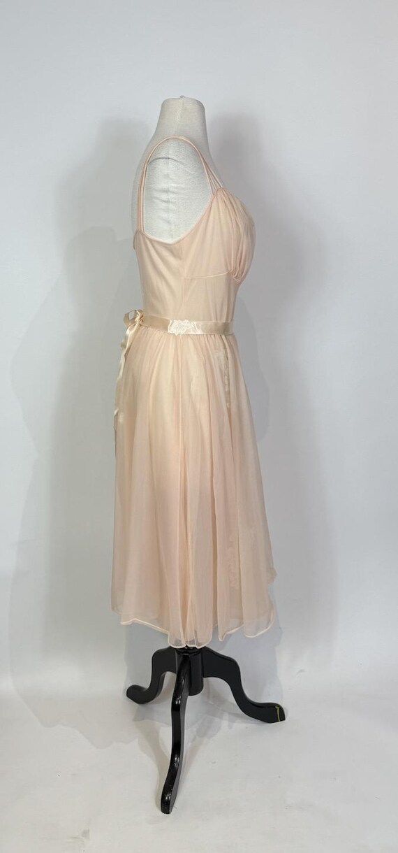 1950s Vanity Fair Peach Pink Chiffon and Lace Sli… - image 4