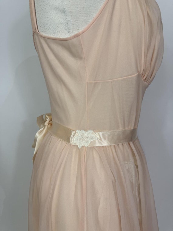 1950s Vanity Fair Peach Pink Chiffon and Lace Sli… - image 7