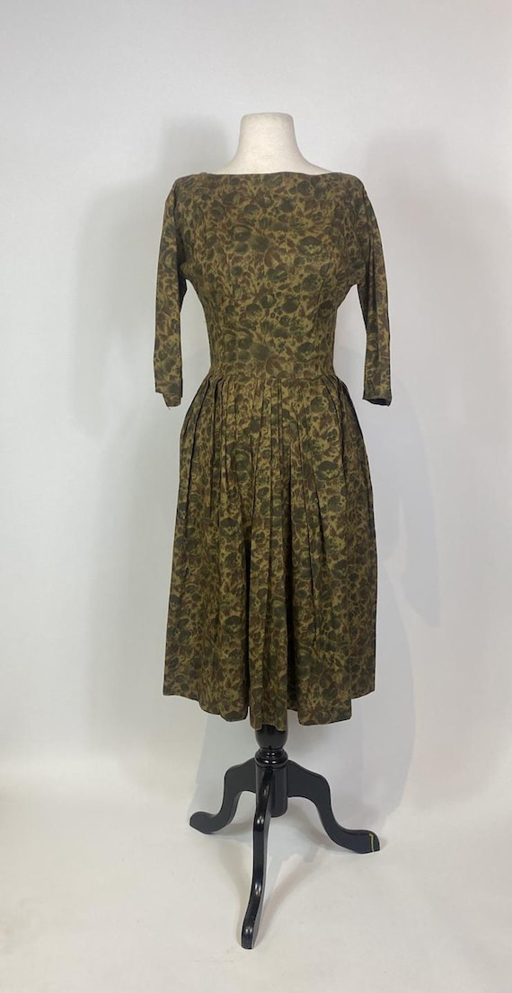 1950s Green Floral Print Cotton Swing Dress - image 2