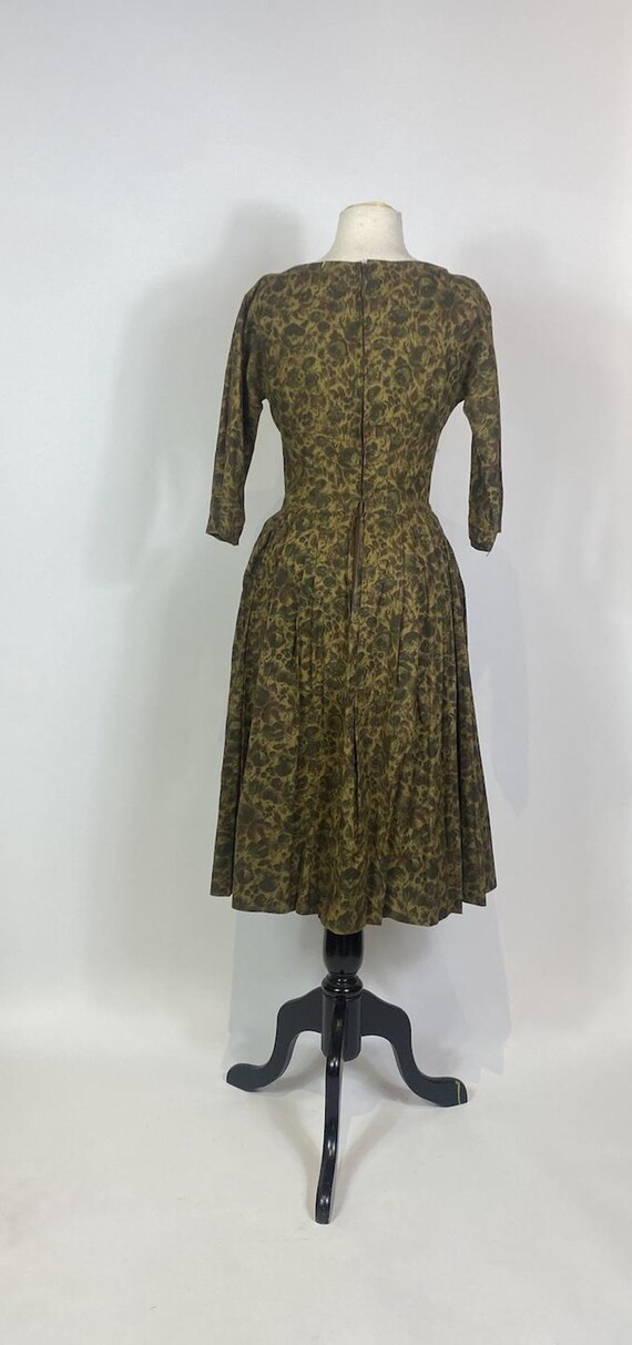 1950s Green Floral Print Cotton Swing Dress - image 5