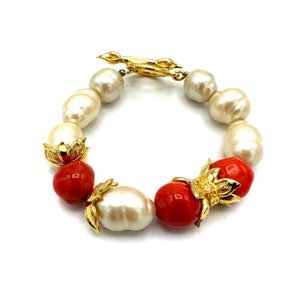 1980s - 1990s FENDI Glass Pearl Beaded Bracelet
