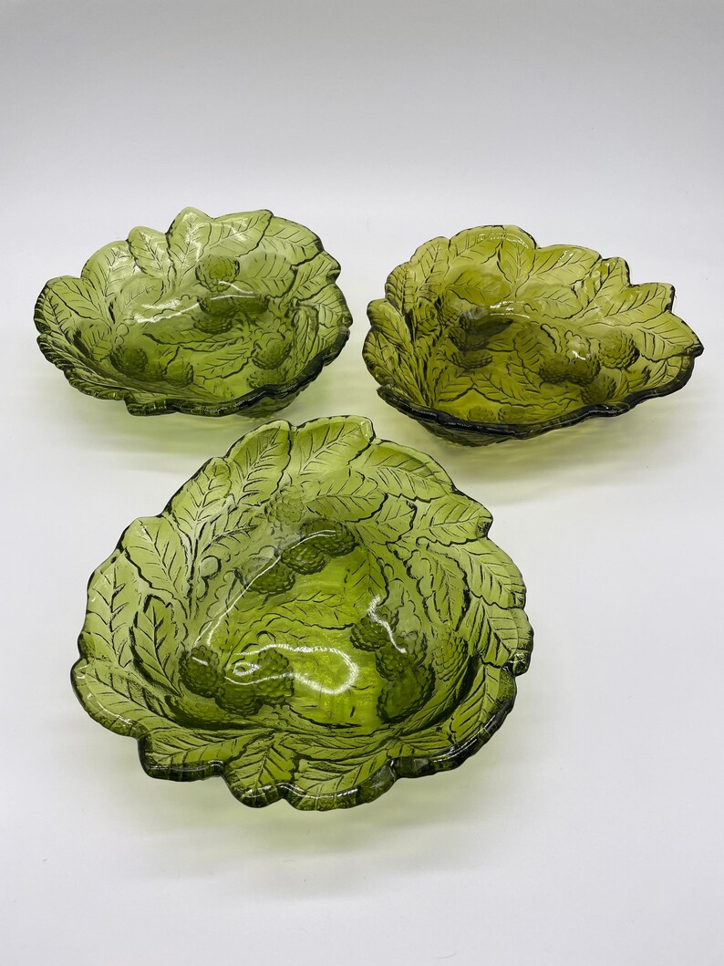 Vintage Indiana Green Glass Candy Bowl 7 Leaves & Berries Etsy