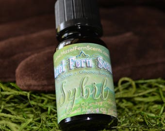 SYBIL Green Leather Perfume - Irish Rain Perfume - Palo Santo - Edwardian Inspired Perfume