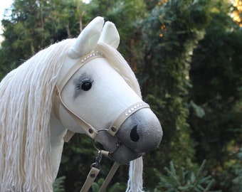 Cheval de loisir A3 RACHEL avec bride et rênes stickhorse steckenpferd cheval de loisir käpphäst keppihevonen