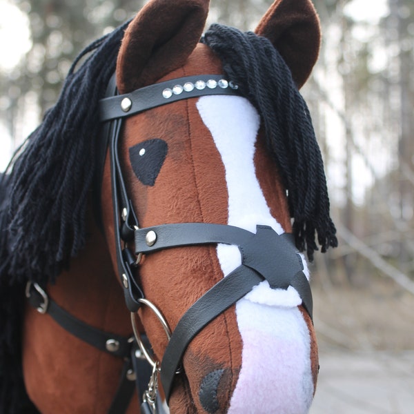 Steckenpferd A3 mit Zaumzeug und Martingal I Chestnut Enigma v.3 I Realistisches Steckenpferd