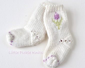 SIMPLE Baby sock knitting pattern Little Tulip.