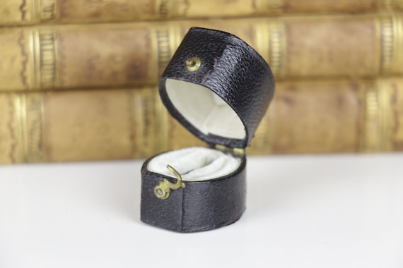 Hexagon RING Box | Personalized | Custom | Wedding | Engagement Ring Box |  Bridal Sash | Proposal Box | Keepsake Box — The Accents Shop