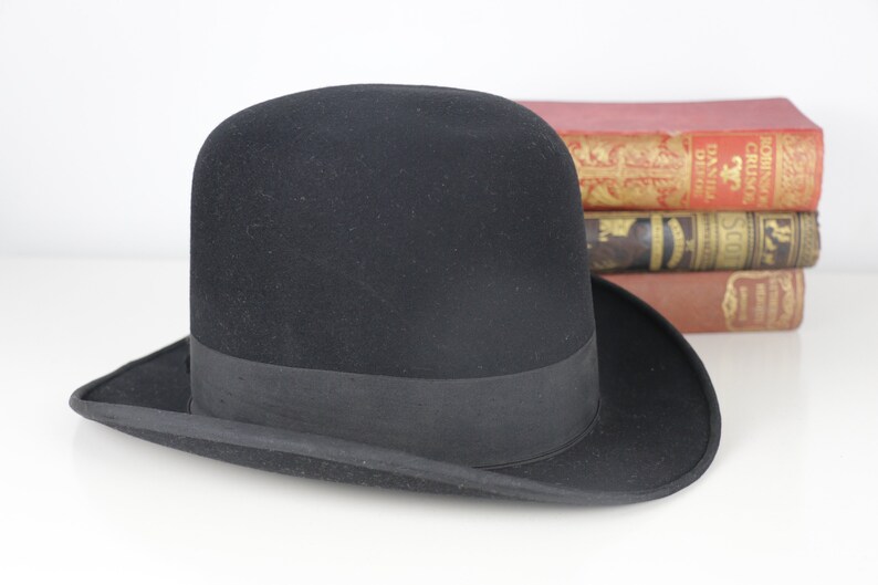bowler hat in french