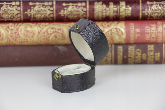Antique Victorian Ring Box - Joseph Wood – Curio & Jewel