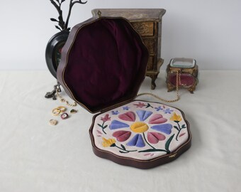 Multi Ring Box - Primavera - hand crafted Art Box for up to 9 Rings