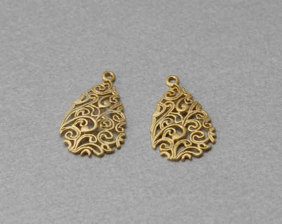 10 Pieces C3149G-010 Leaf Brass Pendant Matte Gold Plated