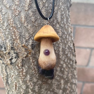 Mushroom amethyst pendant - crystal - gemstone - mushroomcore - cottagecore - fairycore - festival - rave