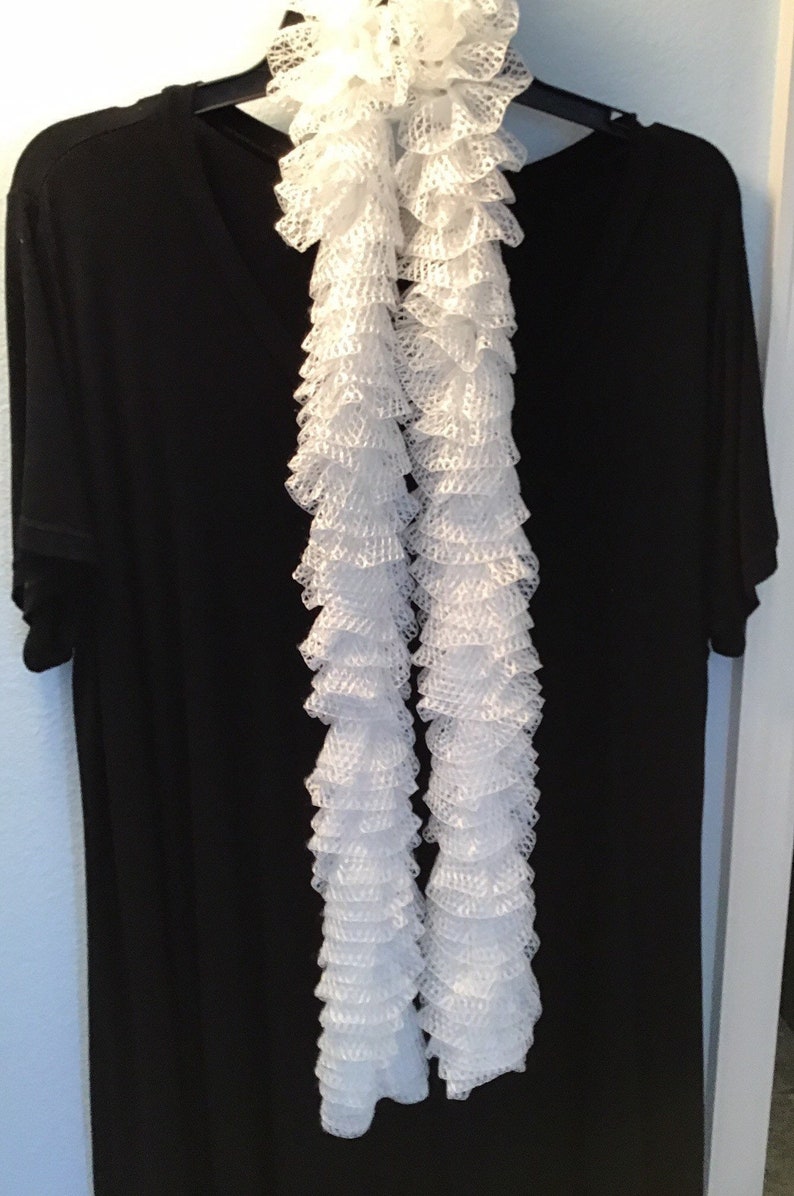White ruffled scarf