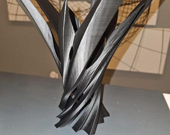 3D Printed Abstract Sculpture Vase: Modern Home Decor Centerpiece