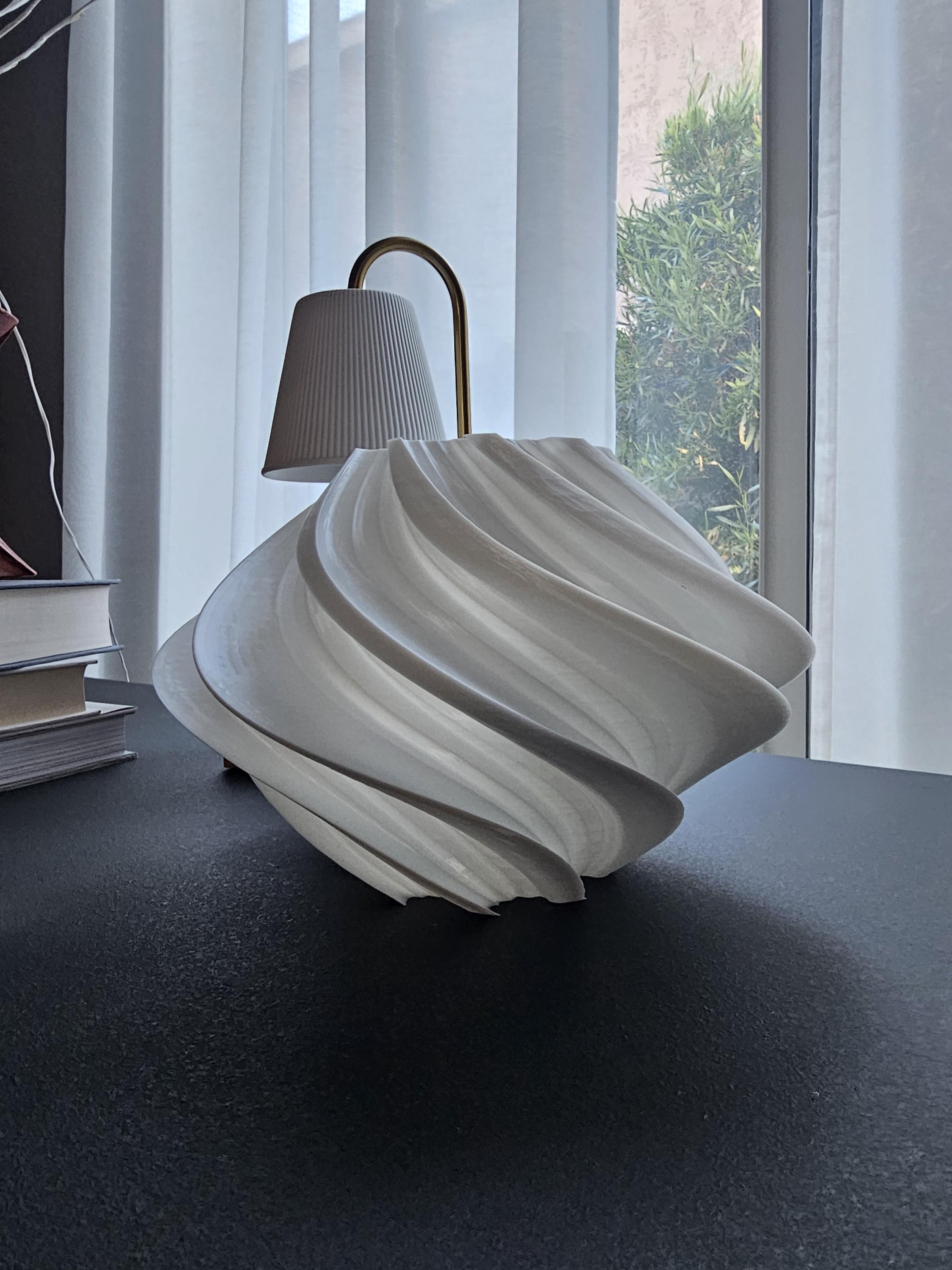 3D Printed Swirl Vase – Modern Minimalist Home Decor, PLA, UK Made