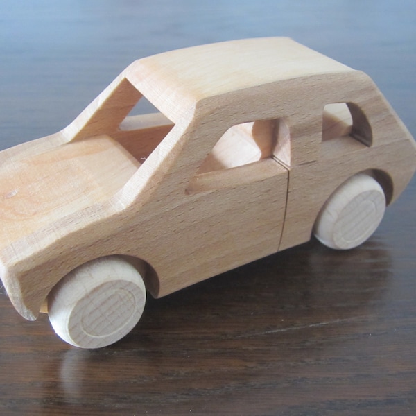 Maluch 126P Polski Bambino wood car model