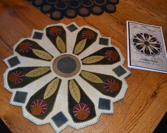 Wool Applique e-Pattern Primitive Folk Art Wool Penny Rug Pattern pdf CONNECTICUT Gorgeous Fall Colors!